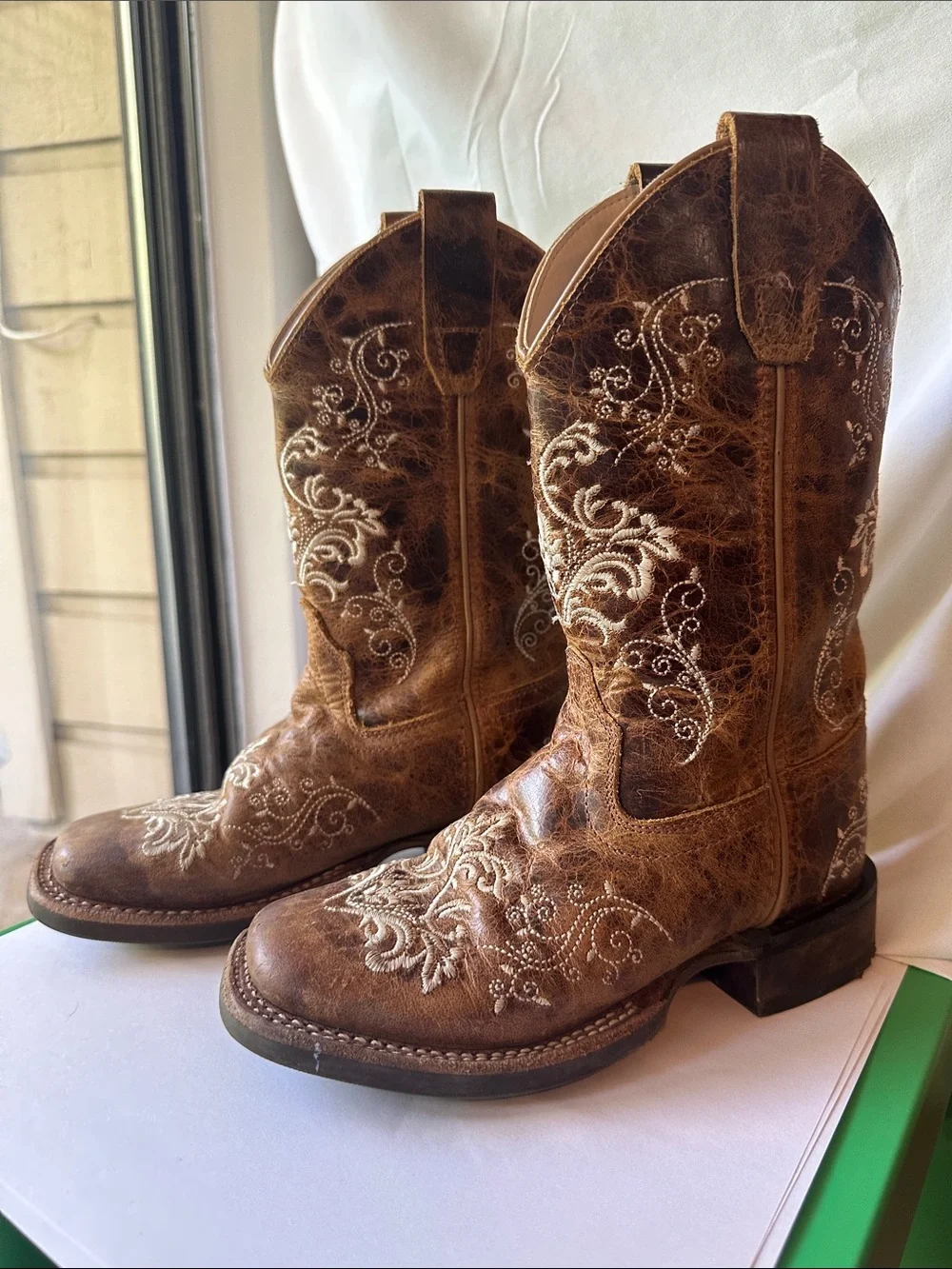 Old West girls squared